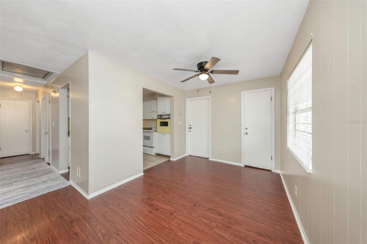 2423 Auburn Street S, Saint Petersburg, FL 33712 Photo