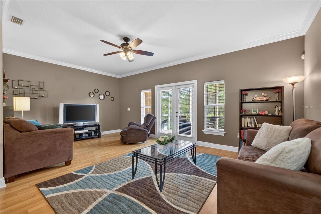 184 Valencia Circle , Saint Petersburg, FL 33716 Photo