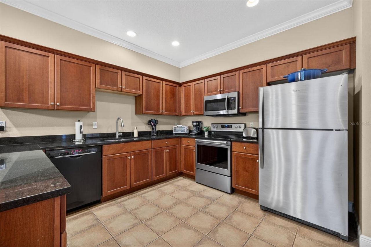 184 Valencia Circle , Saint Petersburg, FL 33716 Photo