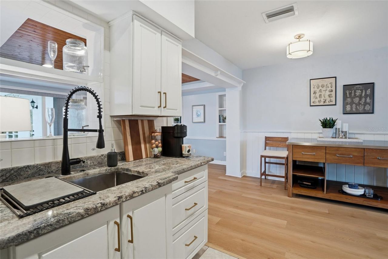 1349 78th Avenue N, Saint Petersburg, FL 33702 Photo