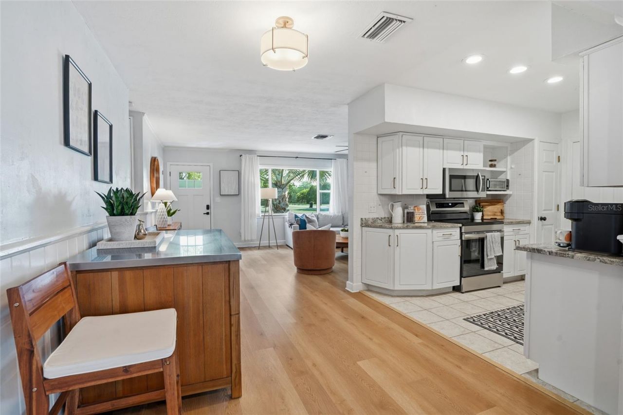 1349 78th Avenue N, Saint Petersburg, FL 33702 Photo