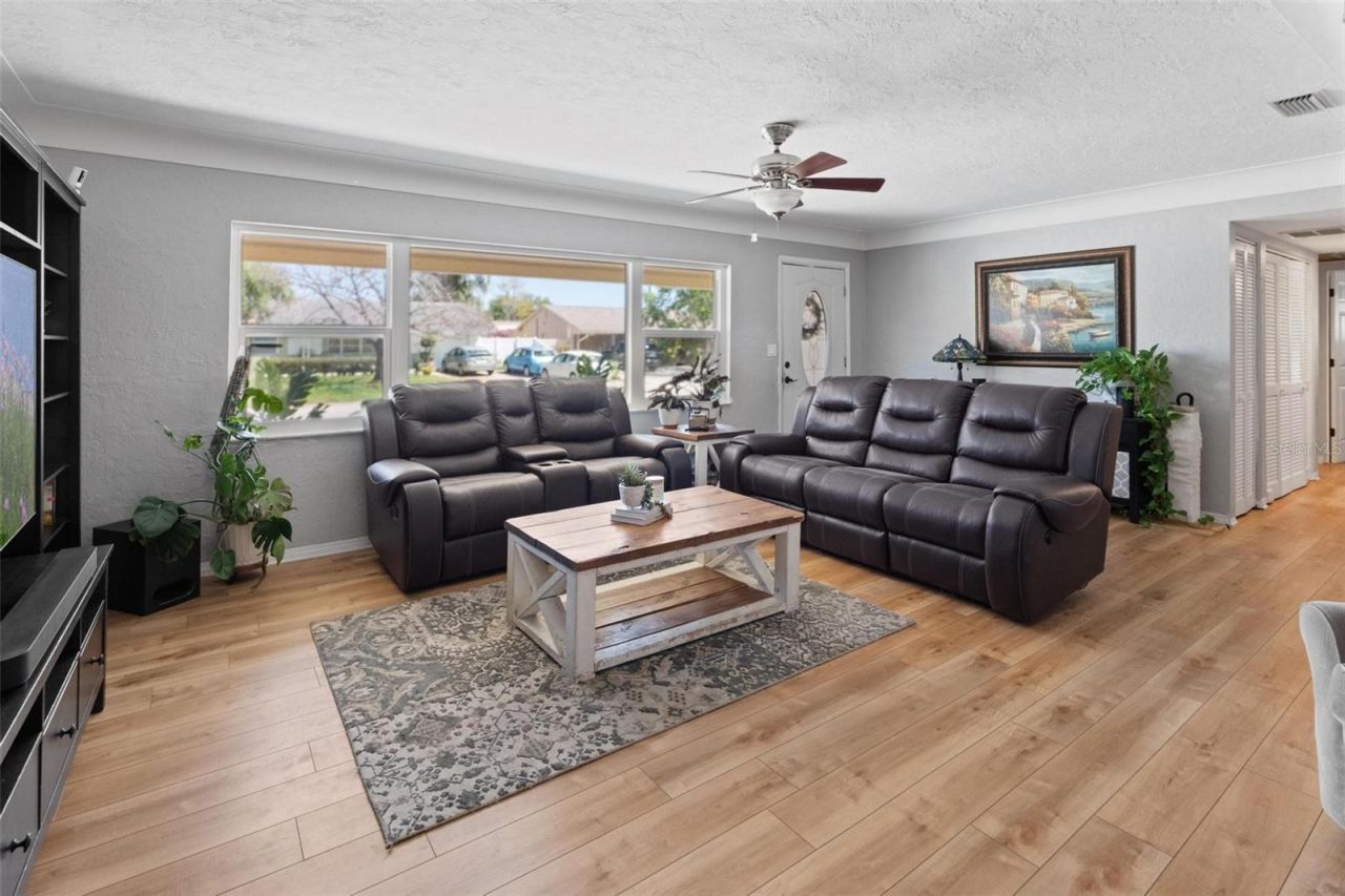 2798 67th Street N, Saint Petersburg, FL 33710 Photo