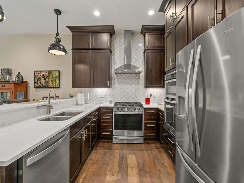 898 S Front Street , Columbus, OH 43206 Photo 27