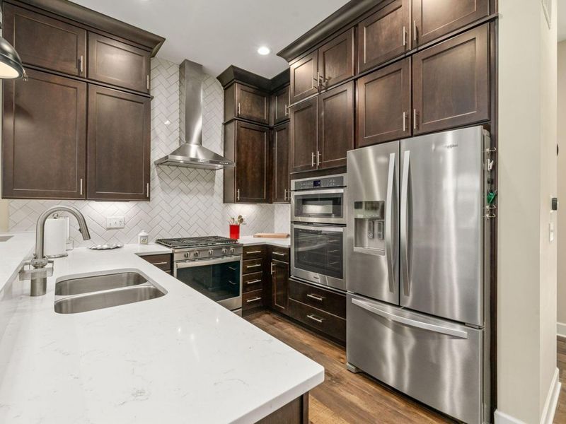 898 S Front Street , Columbus, OH 43206 Photo 28