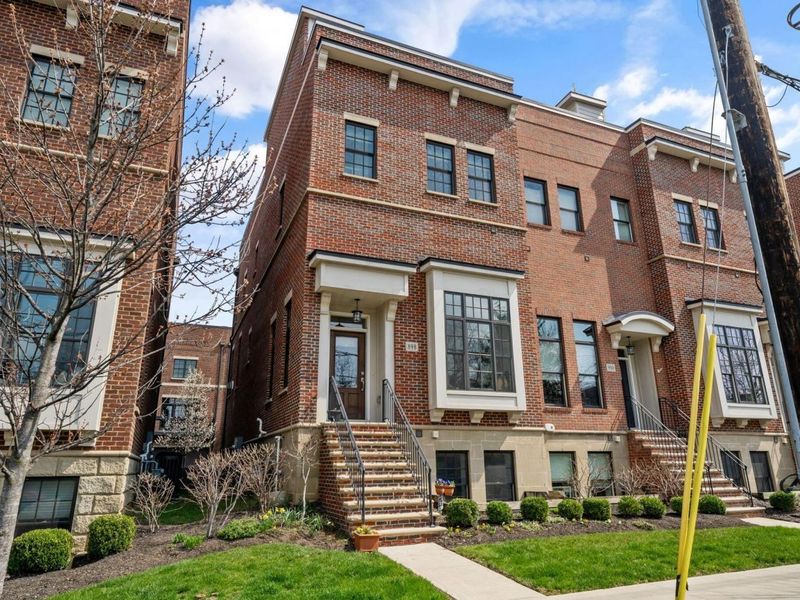 898 S Front Street , Columbus, OH 43206 Photo 3