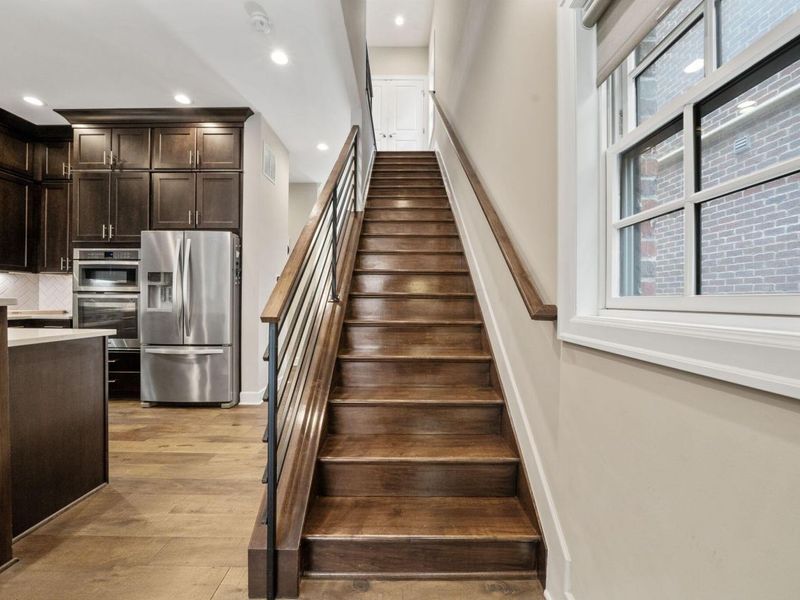 898 S Front Street , Columbus, OH 43206 Photo 35