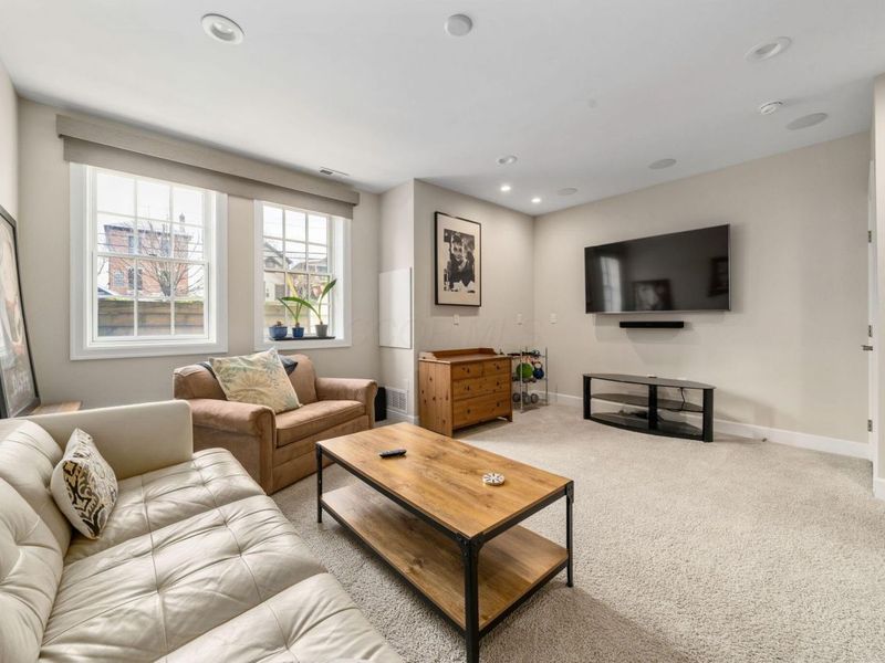 898 S Front Street , Columbus, OH 43206 Photo 61