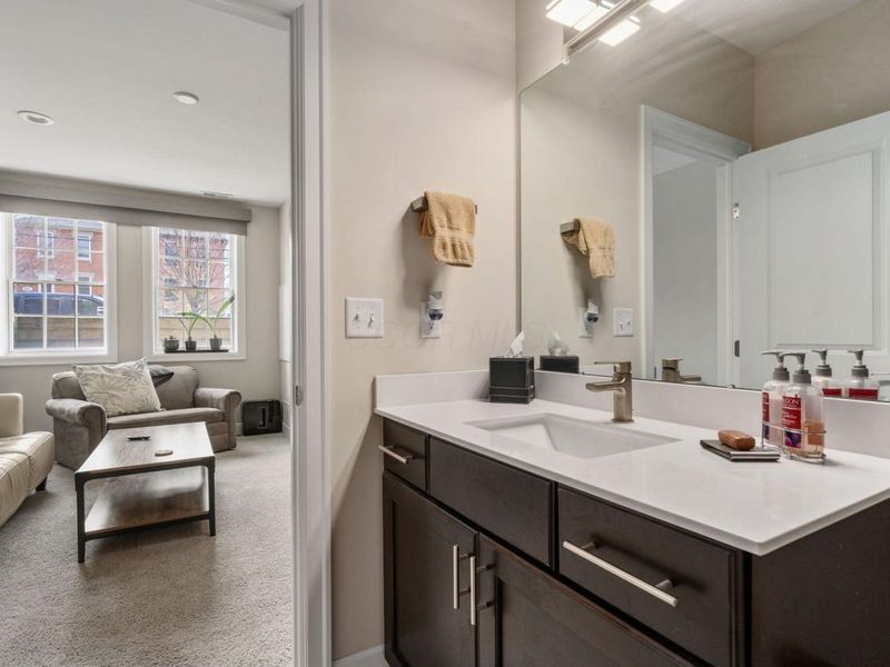 898 S Front Street , Columbus, OH 43206 Photo 65