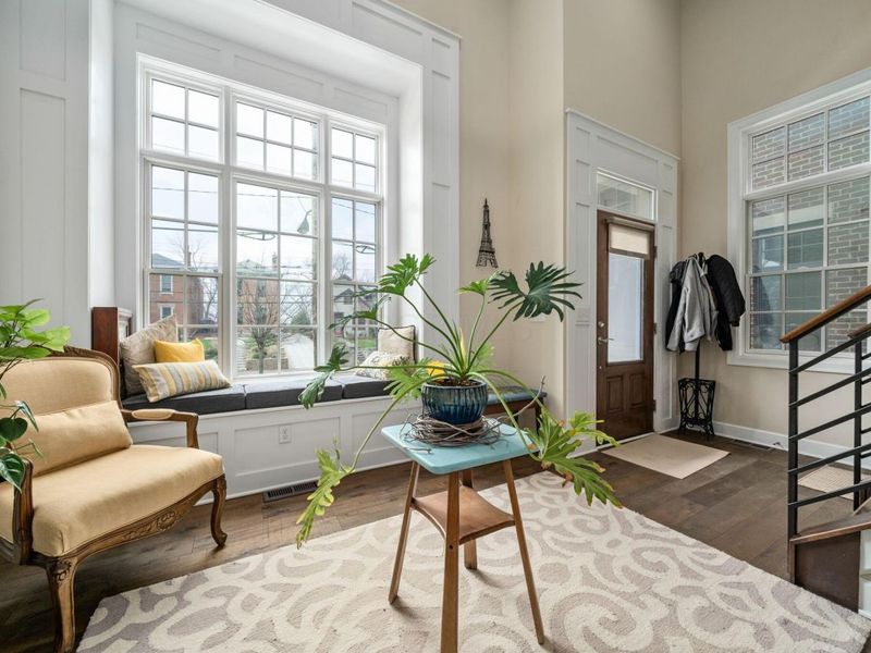 898 S Front Street , Columbus, OH 43206 Photo 9