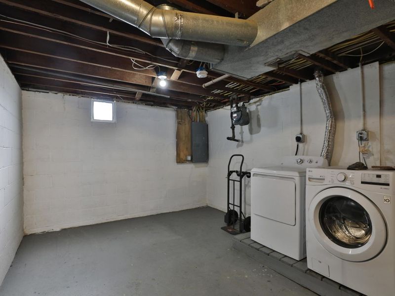 979 Urana Avenue, Columbus, OH 43224 Photo 27