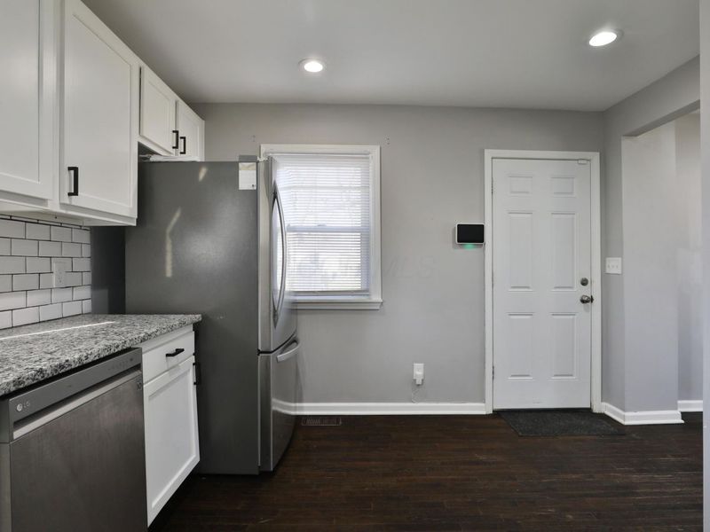 979 Urana Avenue, Columbus, OH 43224 Photo 9