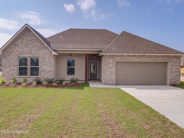 12 Red Oak Drive, Long Beach, MS 39560