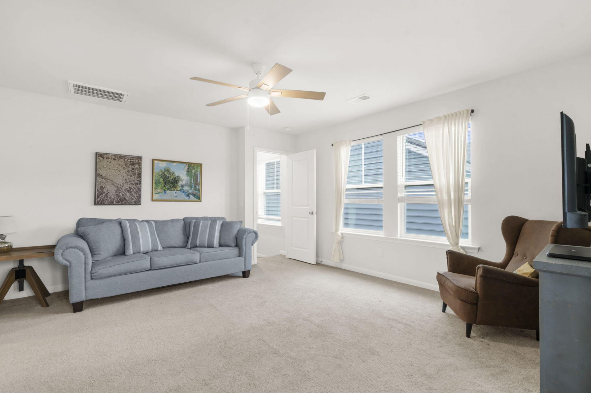 125 Garden Lily Lane Photo 34