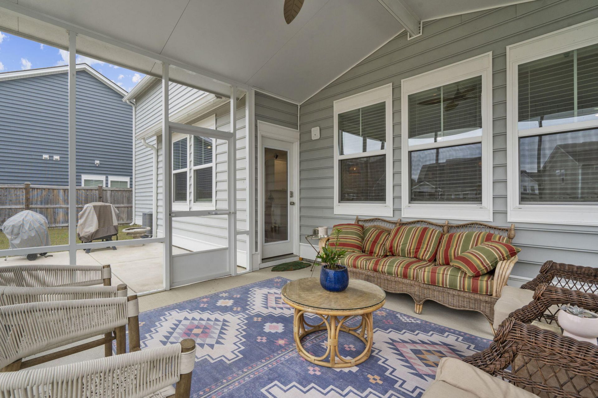 125 Garden Lily Lane Photo 41
