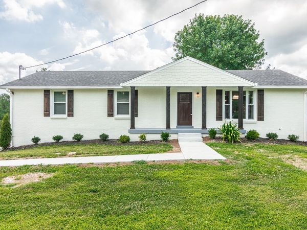 196 Roberta Dr , Hendersonville, TN 37075