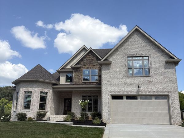 1501 Riggins Dr, Clarksville, TN 37042
