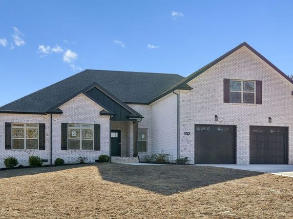 1630 Parchman Rd, Clarksville, TN 37040