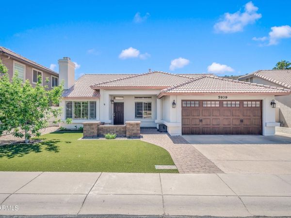 5939 W CALLE LEJOS, Glendale, AZ 85310