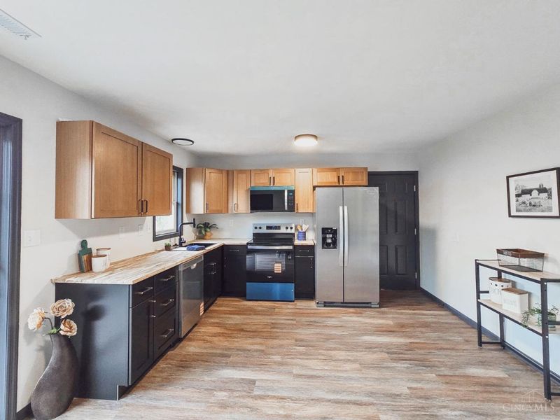 6885 Woodward Claypool Road, Morrow, OH 45152 Photo 2