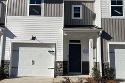 2022 Armada Road photo 4