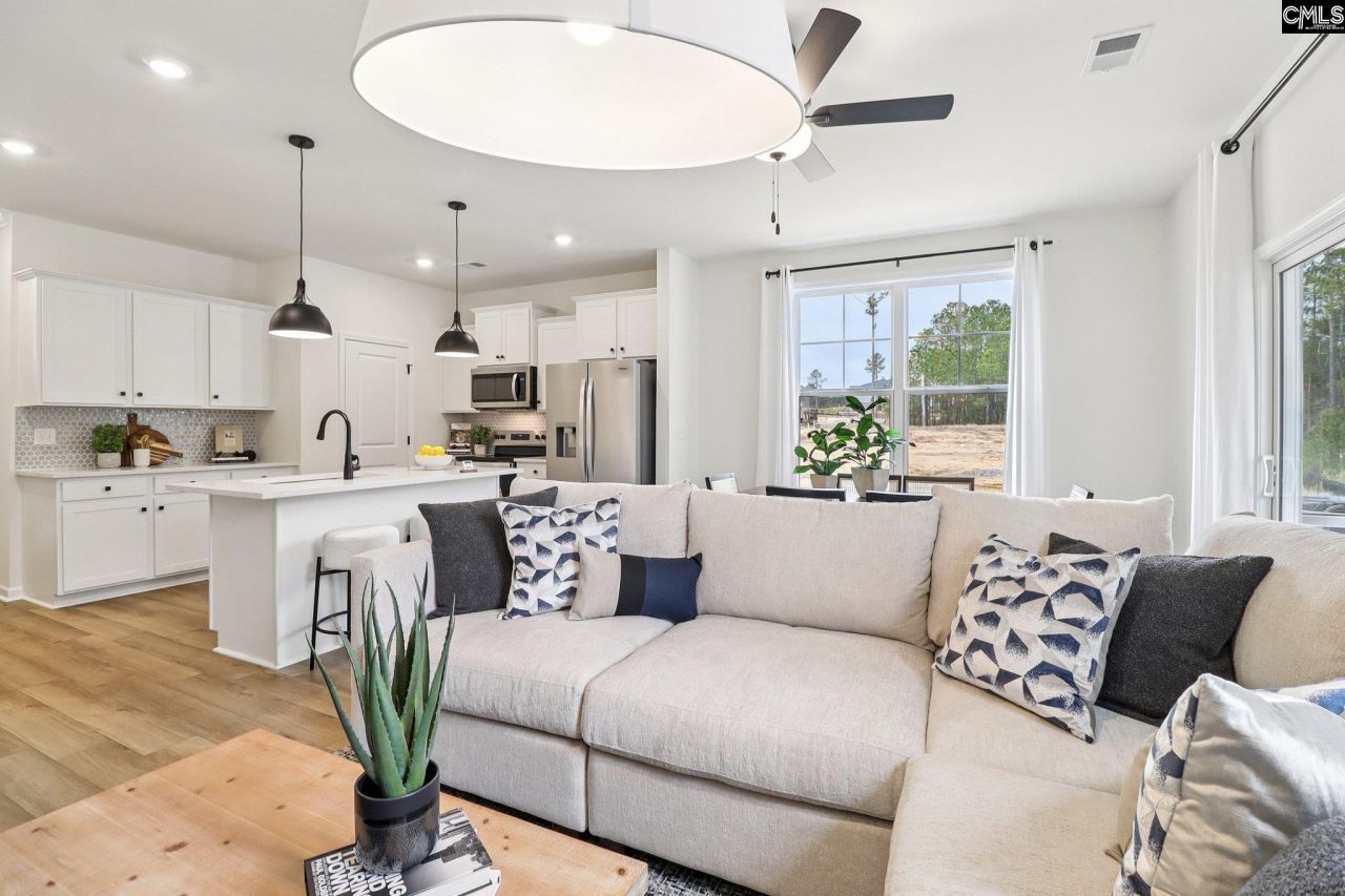 2022 Armada Road Photo 5