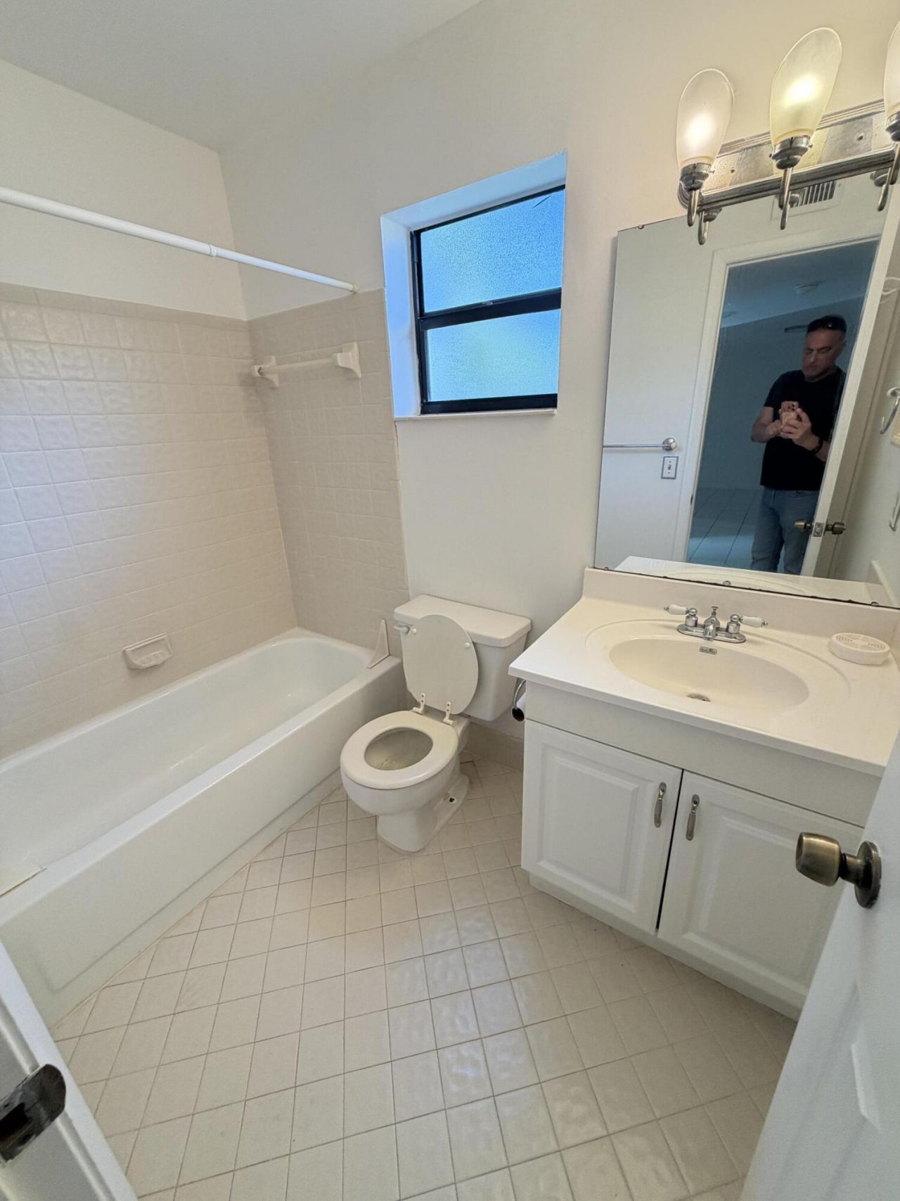 3929 N Carambola Cir N, Unit 2902, Coconut Creek, FL 33066 Photo