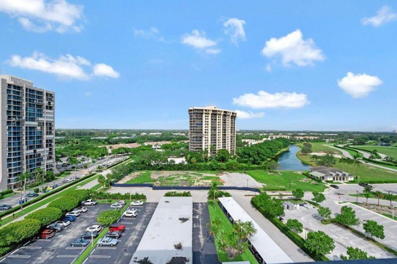 2400 Presidential Way, Unit 1206, West Palm Beach, FL 33401 Photo