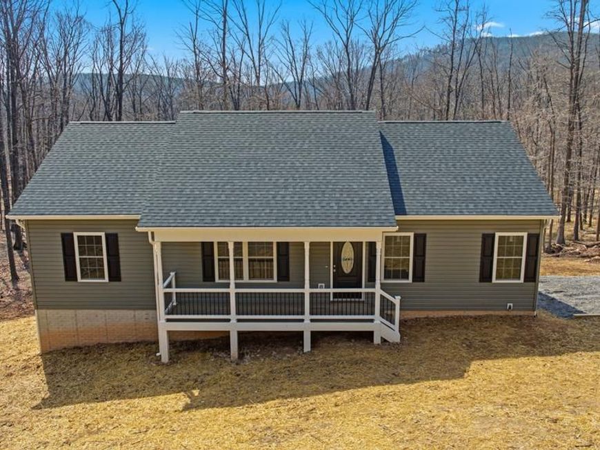 175 Fawn Run Lane, Hedgesville, WV 25427 Main Photo