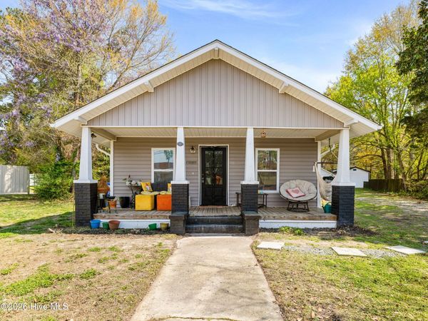 410 N Timberly Lane , Burgaw, NC 28425