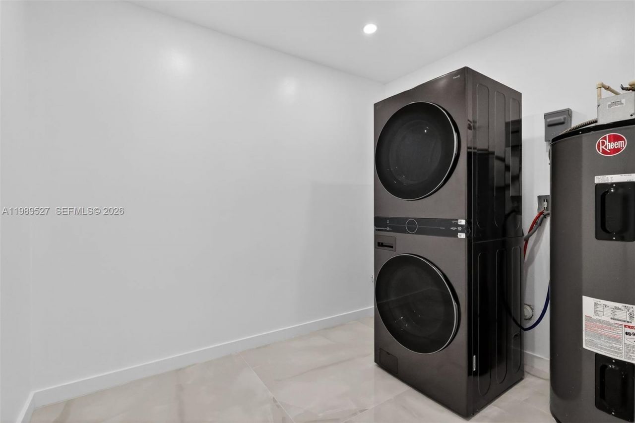 607 Layne Blvd, Hallandale Beach, FL 33009 Photo