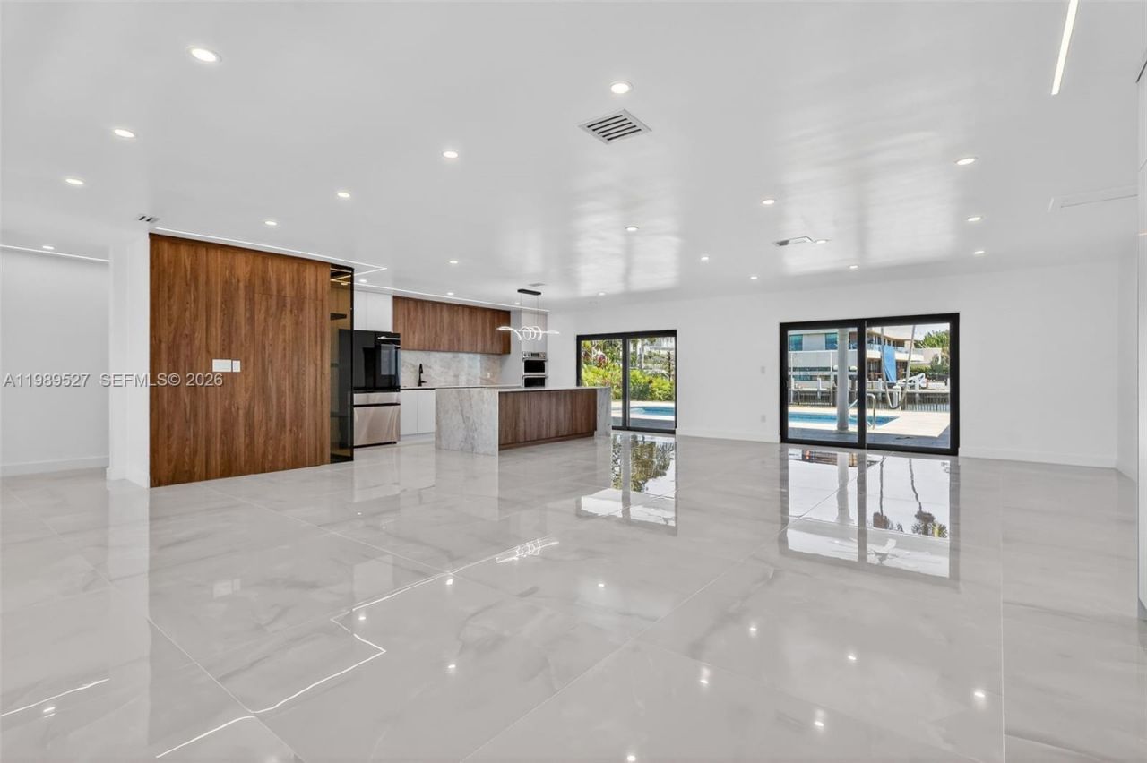 607 Layne Blvd, Hallandale Beach, FL 33009 Photo