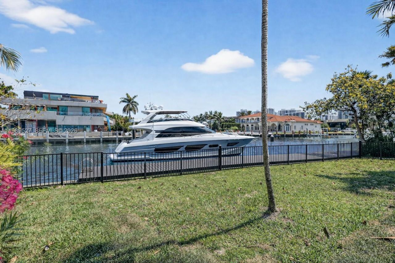 607 Layne Blvd, Hallandale Beach, FL 33009 Photo