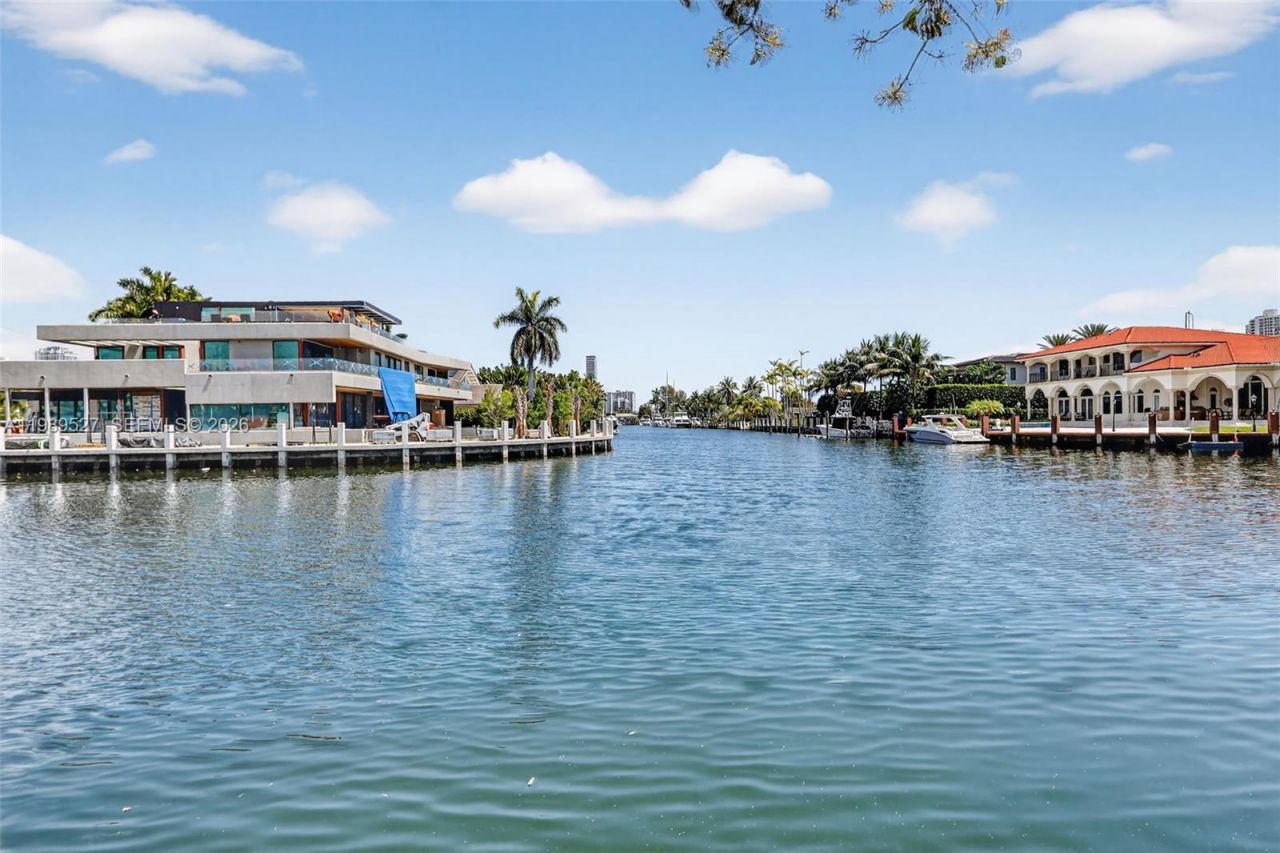 607 Layne Blvd, Hallandale Beach, FL 33009 Photo