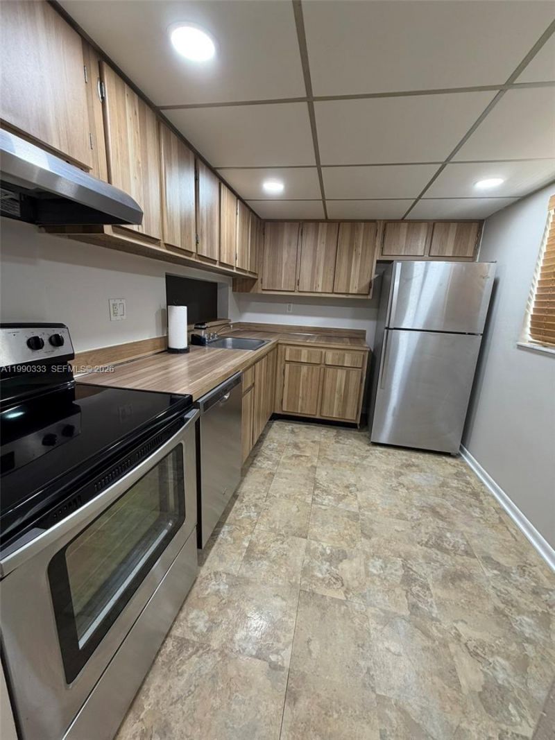 8025 SW 107th Ave , Unit 213, Miami, FL 33173 Photo