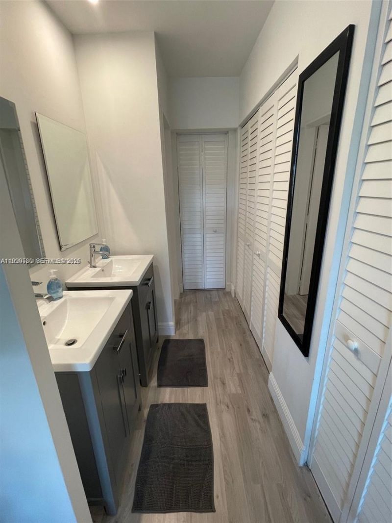 7801 NE 4th Ct , Unit 105, Miami, FL 33138 Photo