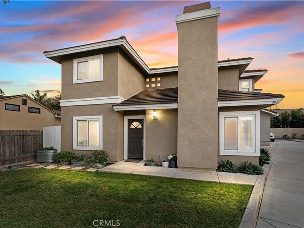 389 Ralcam Place, Costa Mesa, CA 92627