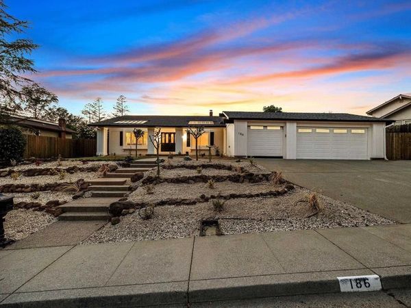 186 Mt Wilson Way, Clayton, CA 94517
