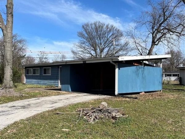 8443 Red Fir Drive , St Louis, MO 63134