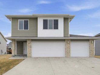 1119 29th Avenue W West Fargo, ND 58078