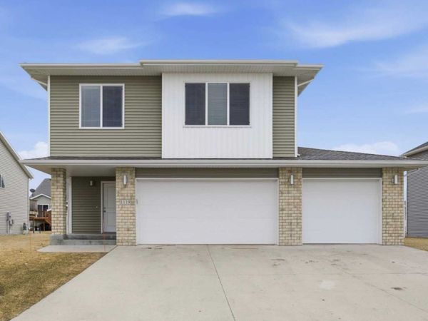 1119 29th Avenue W, West Fargo, ND 58078