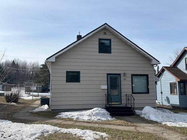 1210 2nd Street W, Eveleth, MN 55734