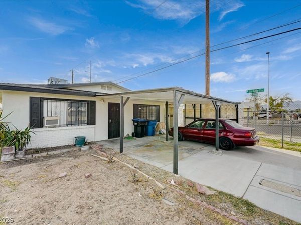 893 W Bartlett Avenue , Las Vegas, NV 89106