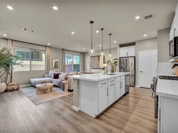 11898 Vector Ray Avenue, Las Vegas, NV 89138