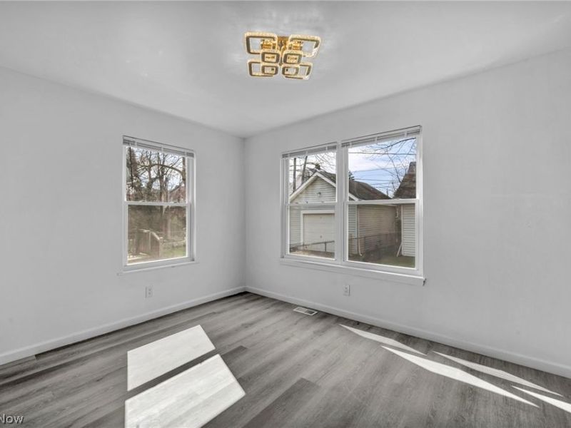 10870 Mount Overlook Avenue, Cleveland, OH 44104 Photo 11