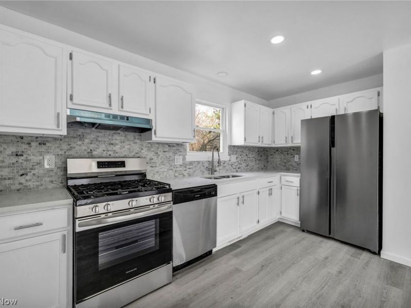 10870 Mount Overlook Avenue, Cleveland, OH 44104 Photo 16