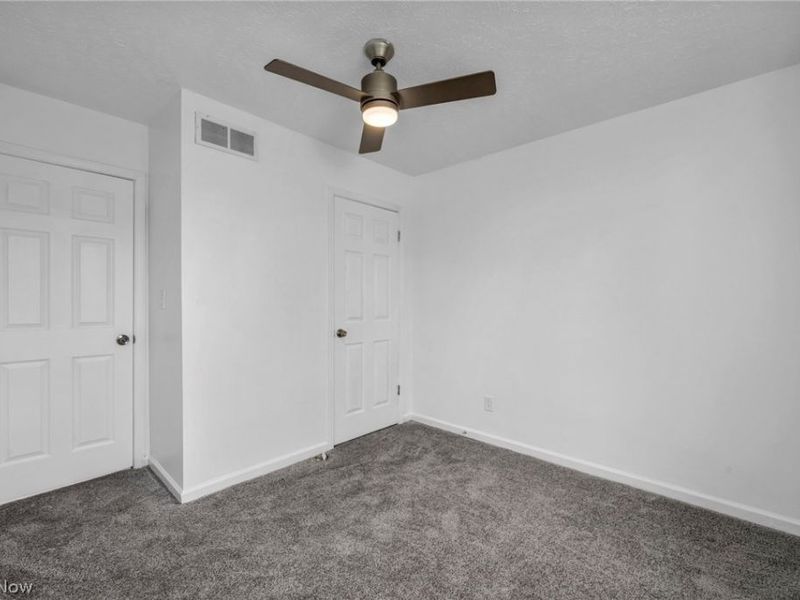 10870 Mount Overlook Avenue, Cleveland, OH 44104 Photo 18