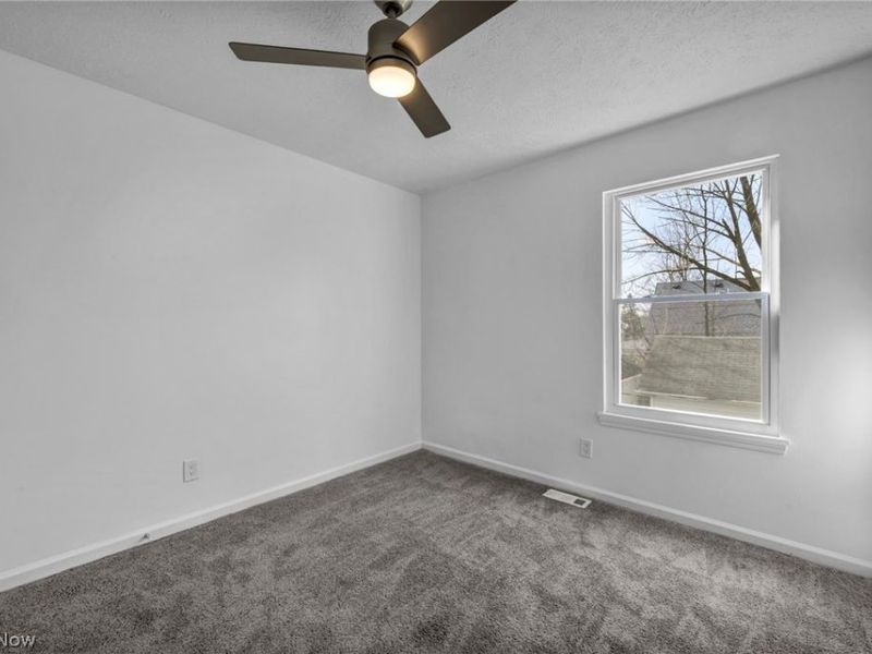 10870 Mount Overlook Avenue, Cleveland, OH 44104 Photo 20