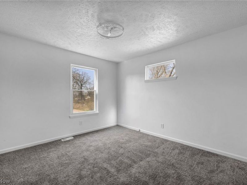 10870 Mount Overlook Avenue, Cleveland, OH 44104 Photo 23