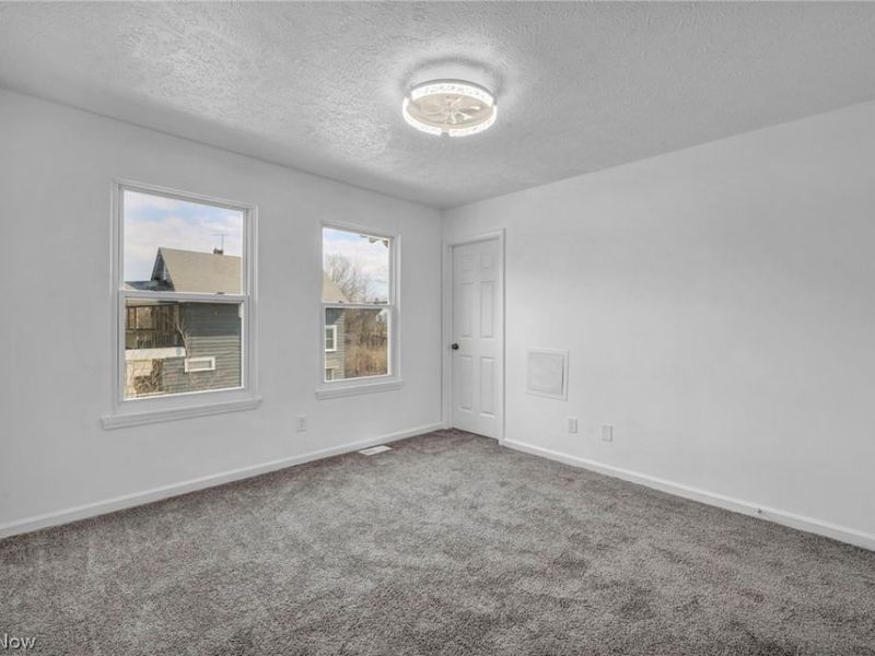 10870 Mount Overlook Avenue, Cleveland, OH 44104 Photo 26