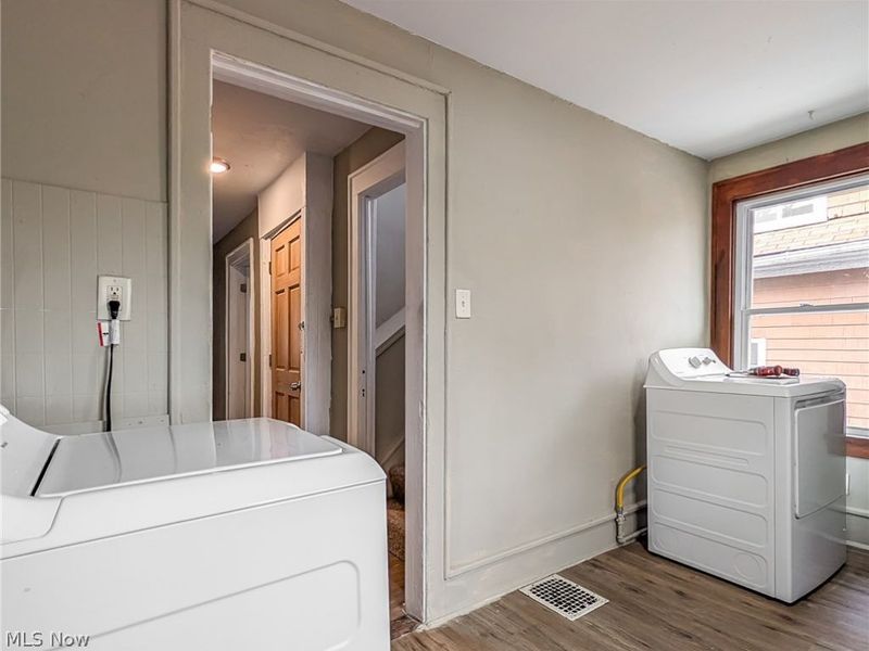 1268 Pondview Avenue, Unit B, Akron, OH 44305 Photo 18